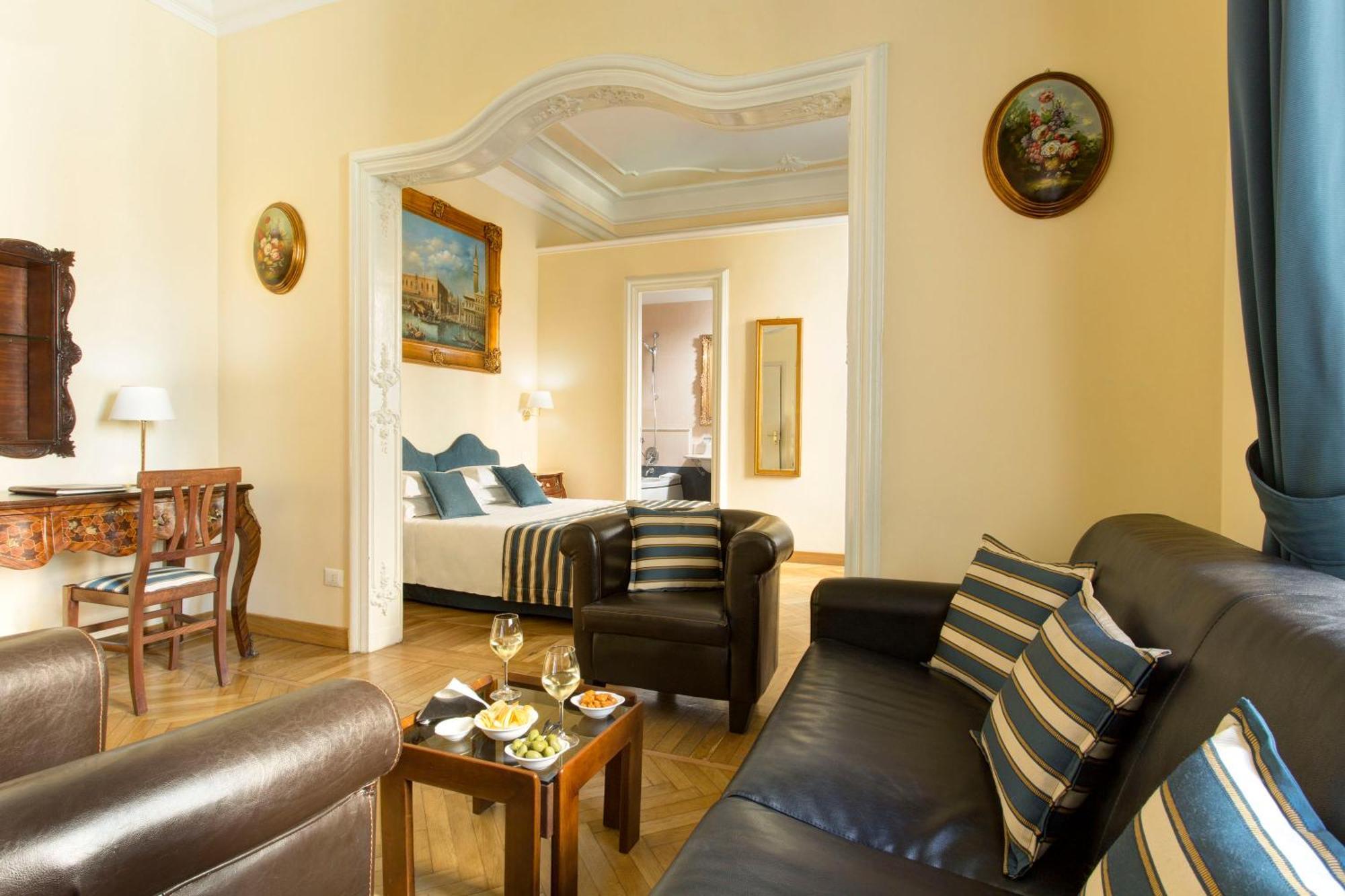 Junior Suite 1 Double Bed,1347493325:JPEG