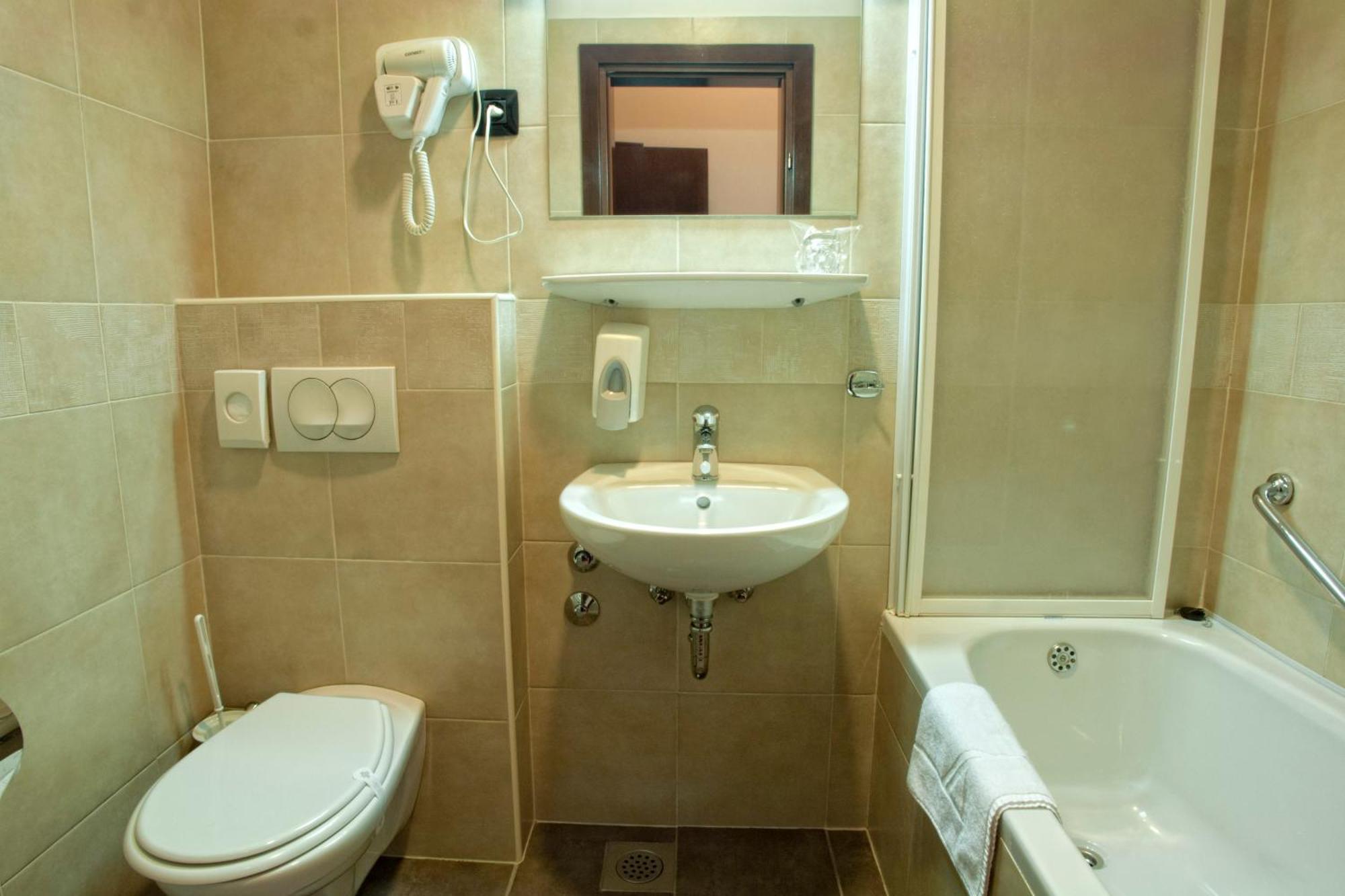 Standard Single Room