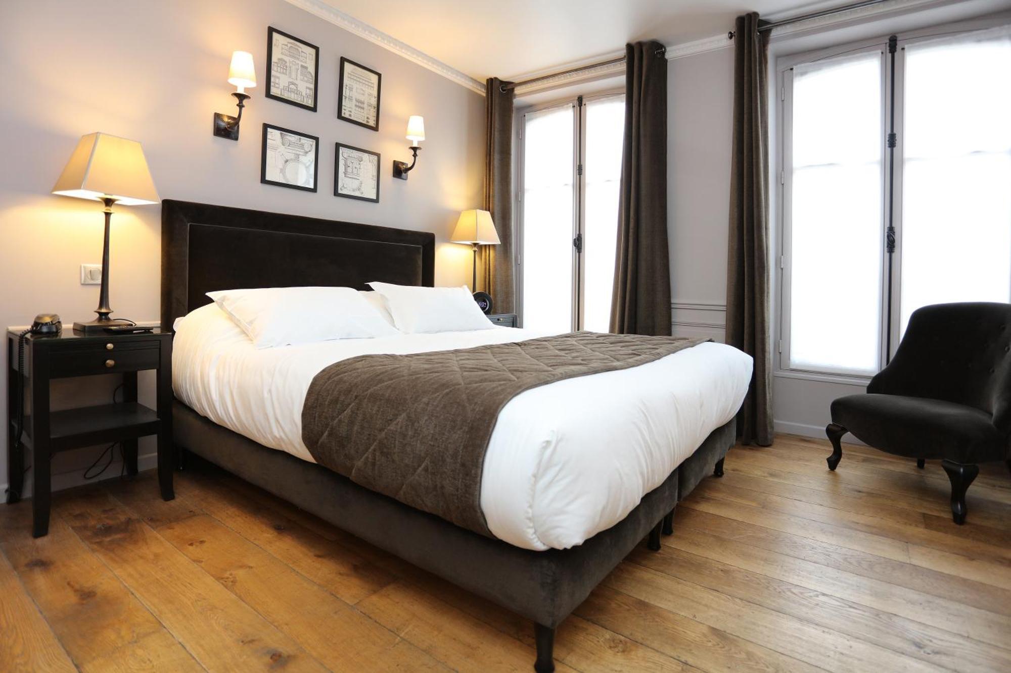 Deluxe Doppel-/Zweibettzimmer mit Balkon