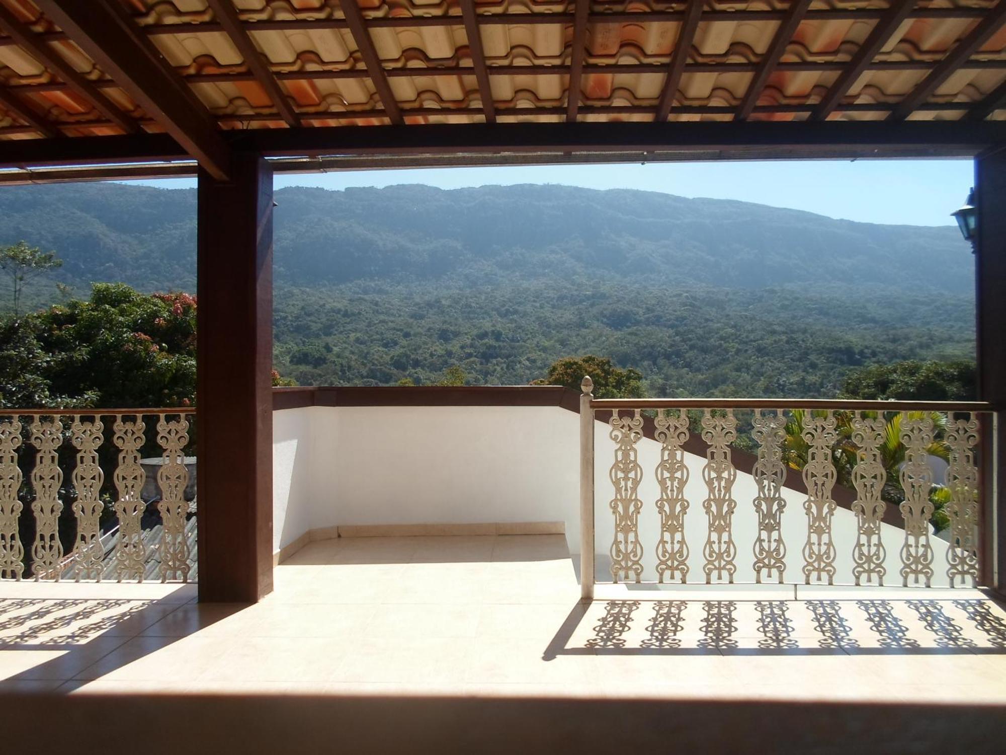 Quarto Duplo com Vista das Montanhas
