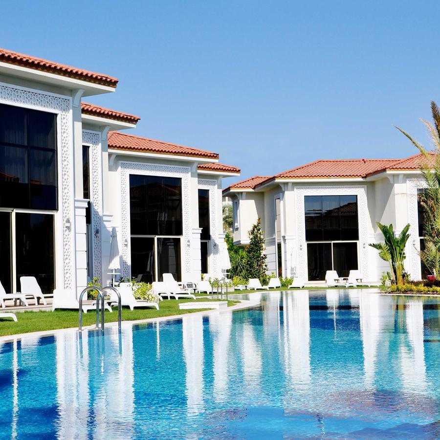 Lake Villas