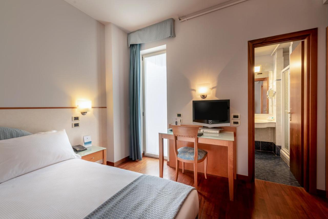 Camera Matrimoniale/Doppia con Letti Singoli