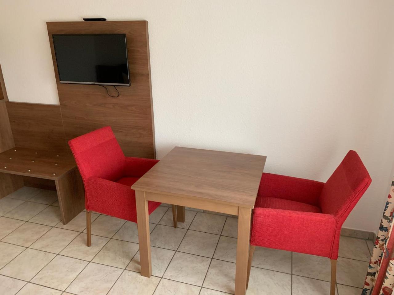 Familienzimmer mit Doppelbett