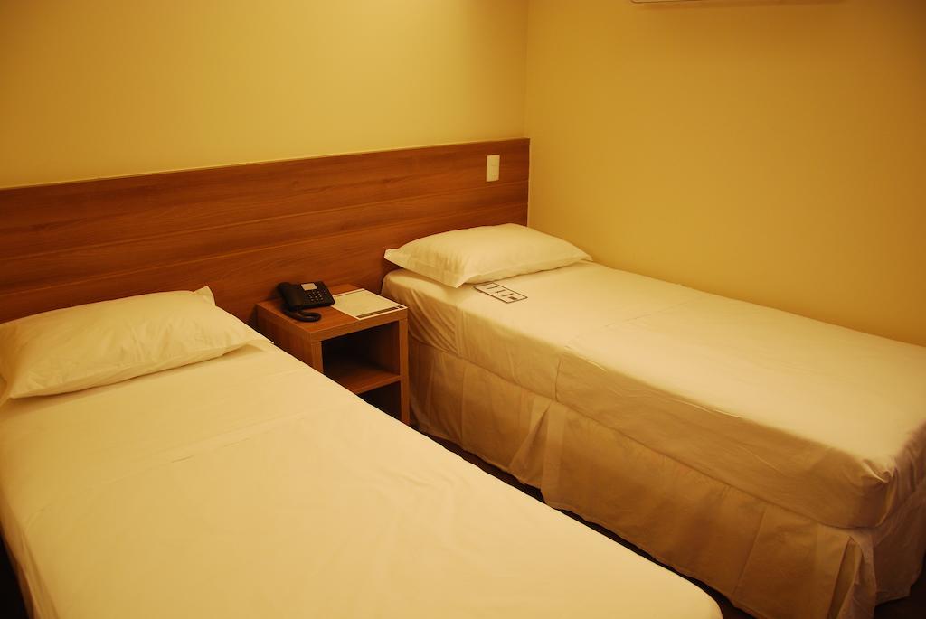 Quarto Twin