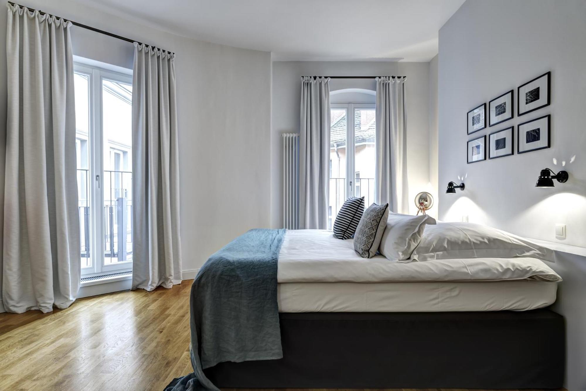 Studio Apartment - 2A,824897729:JPEG