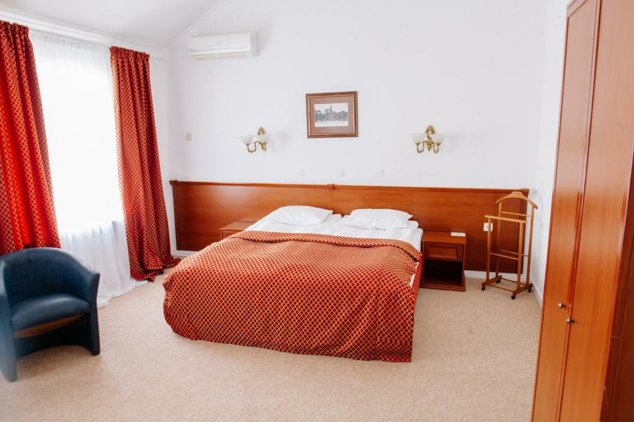 Mansard Double or Twin Room,829927160:JPEG