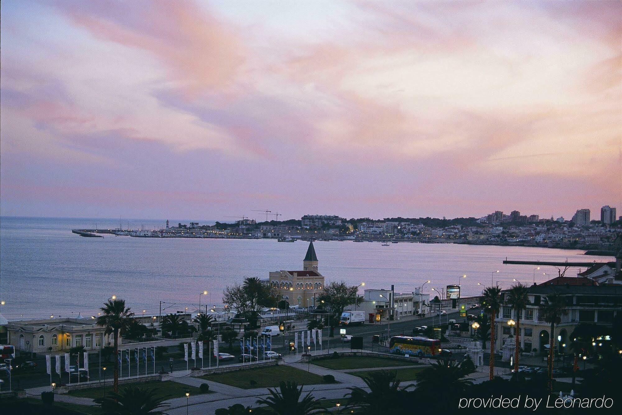 Executive Suite,1274424622:JPEG