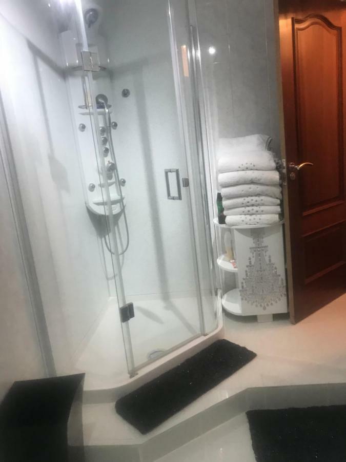 Double Room Private External Bathroom