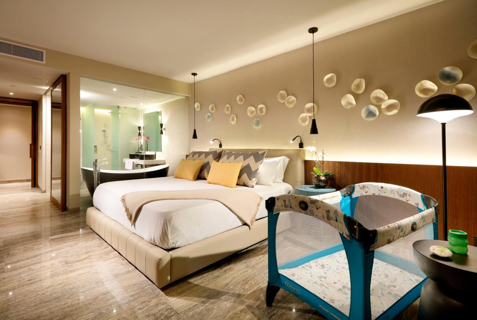 Family Selection Junior Suite Beachside