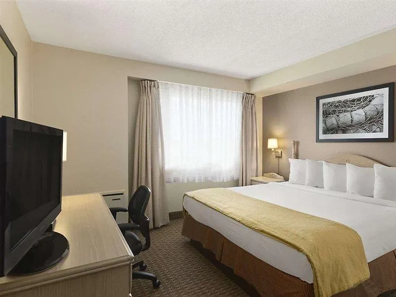 Country Inn & Suites Dartmouth-1