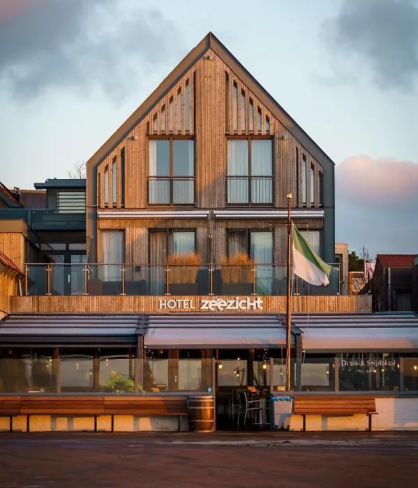 Hotel Zeezicht-1