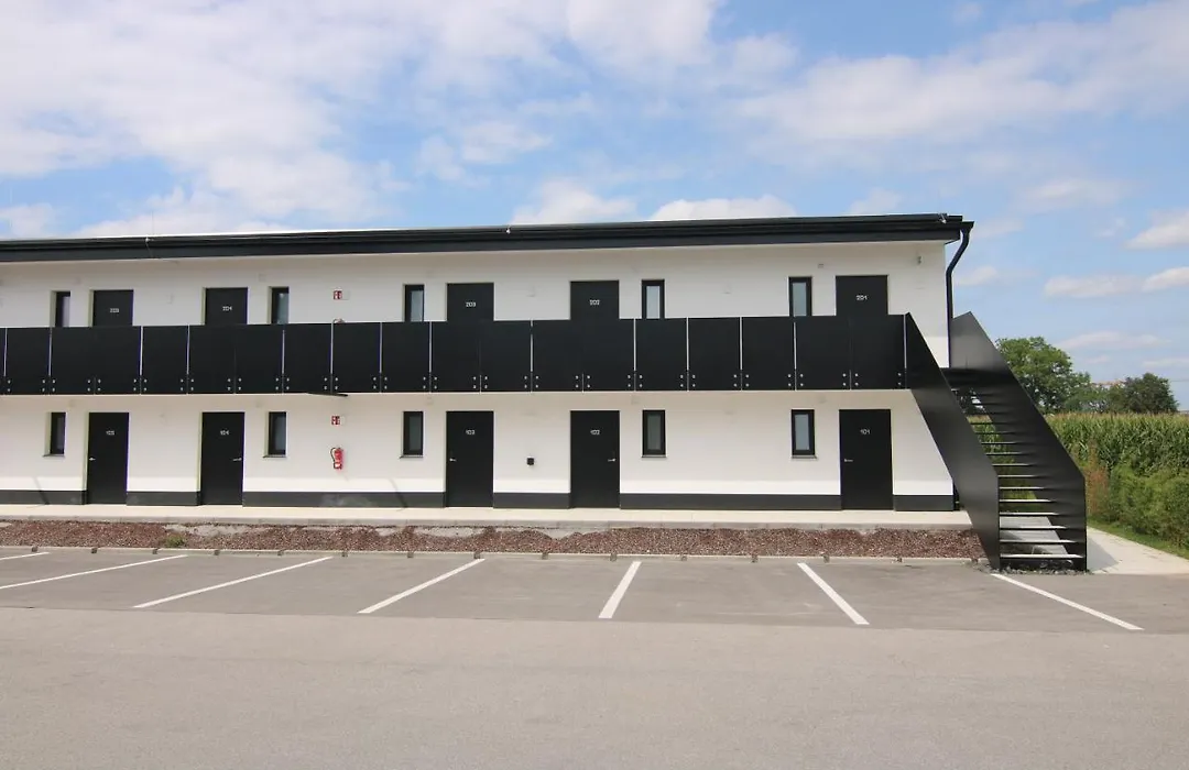 Kuf Hotel By Wmm Hotels-1