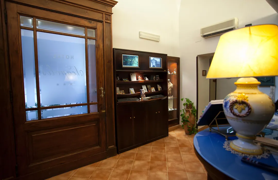 Hotel Neapolis-1