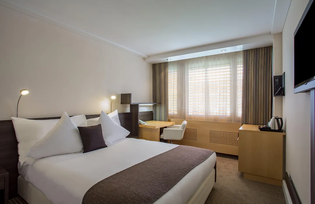 Crowne Plaza Zuerich By Ihg-1