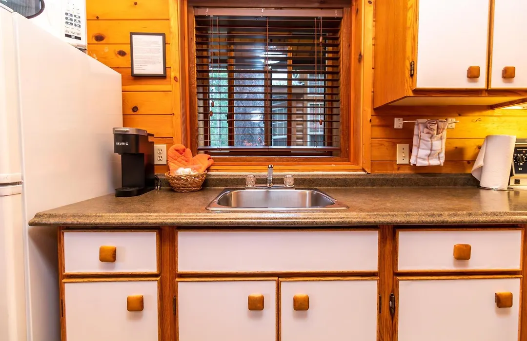 Riverbend Cottage & Rv Resort-1