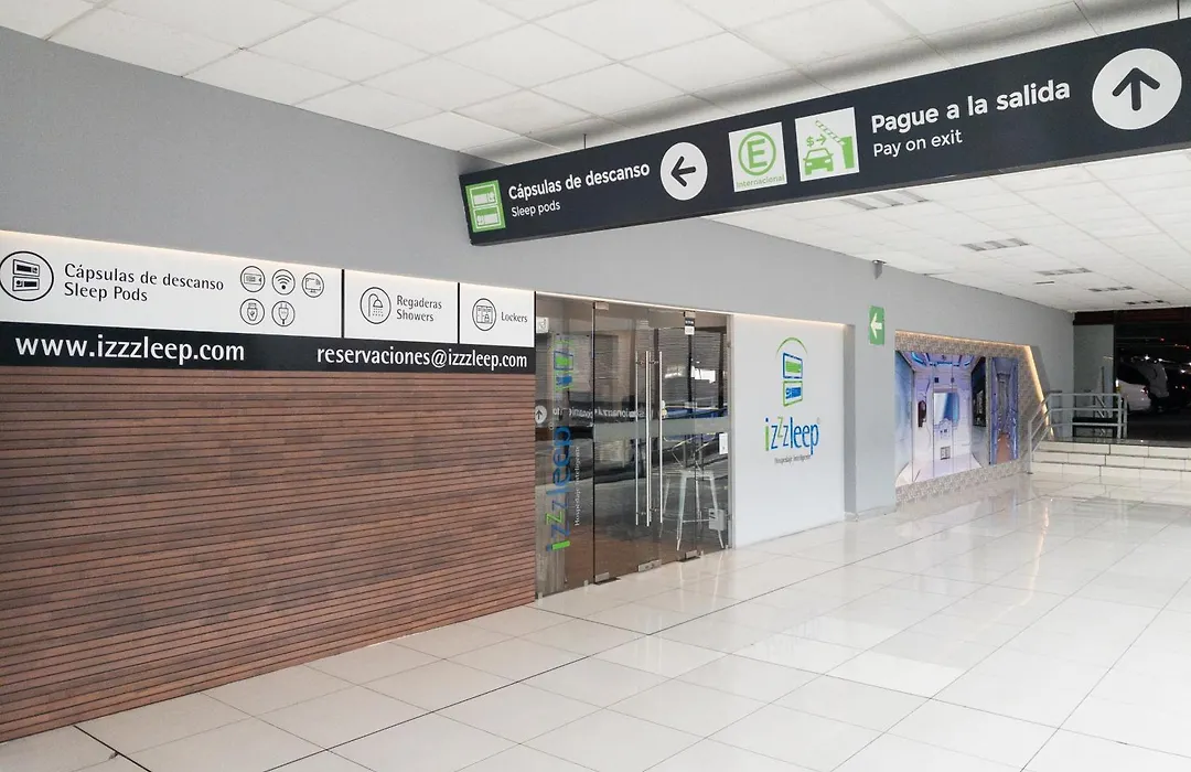 Izzzleep Aeropuerto Terminal 1-1
