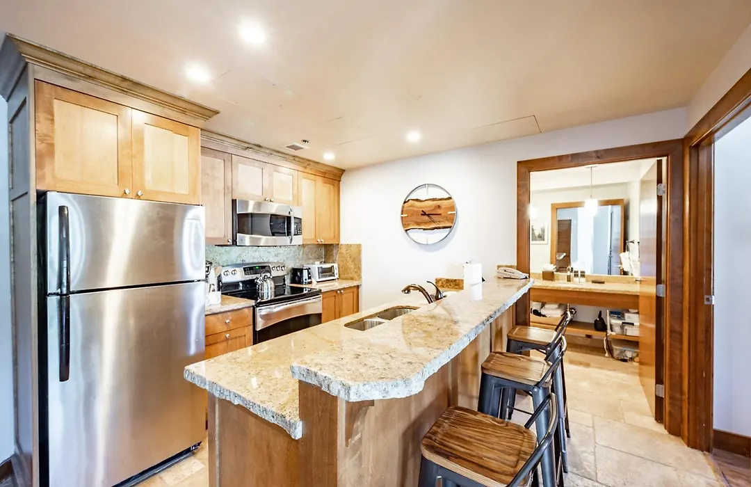 Sundial Lodge By All Seasons Resort Lodging-1