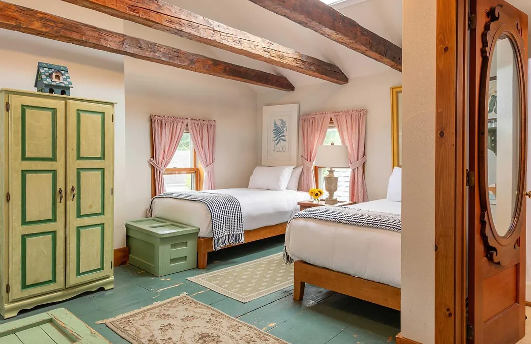 Old Stagecoach Inn-1