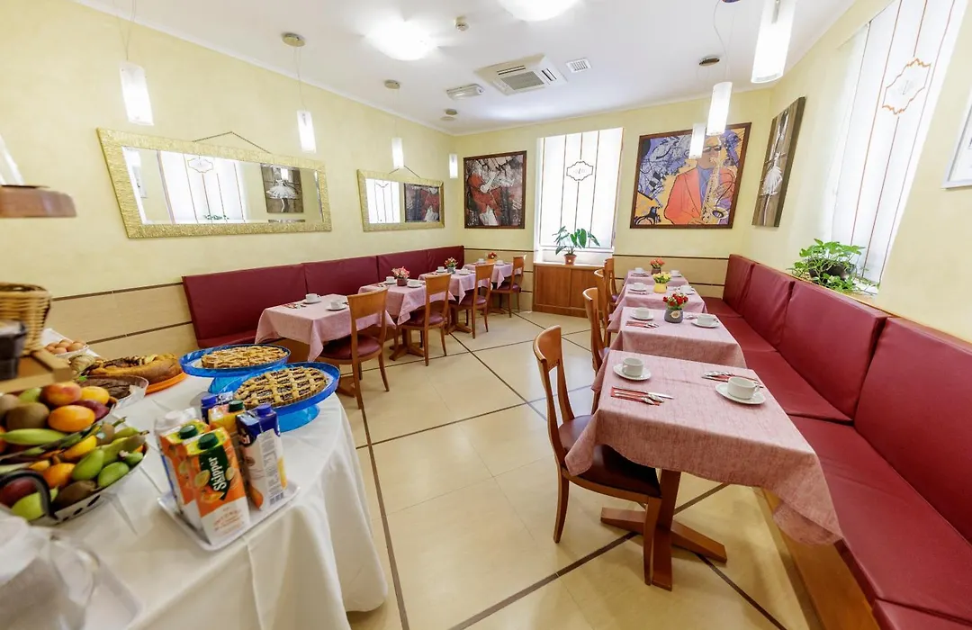 Hotel Lirico-1