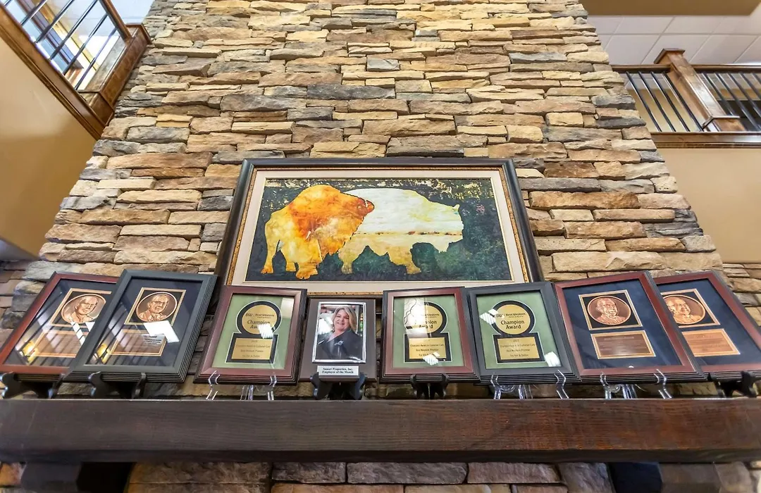 Best Western Premier Ivy Inn & Suites-1