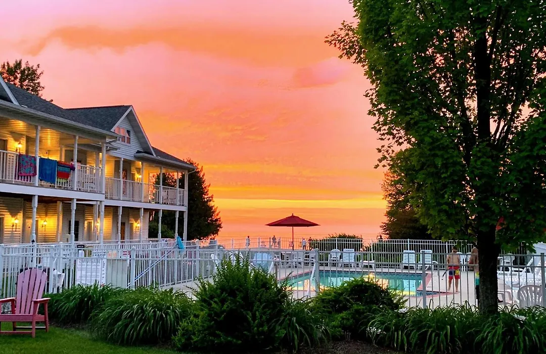 Bay Breeze Resort-1