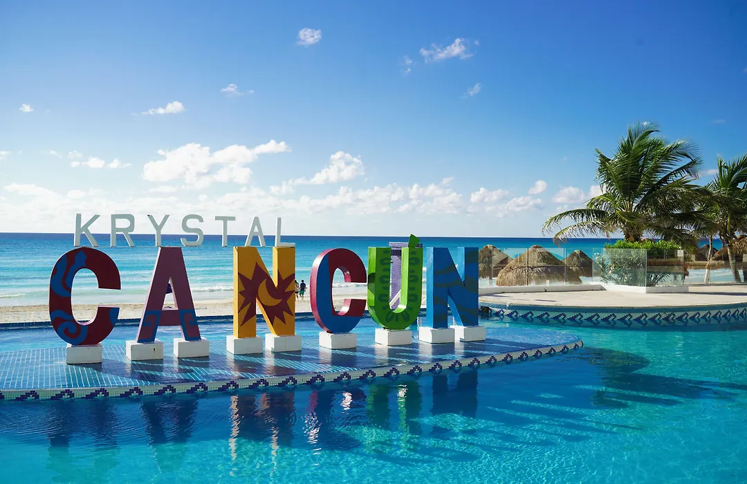 Krystal Cancun-1