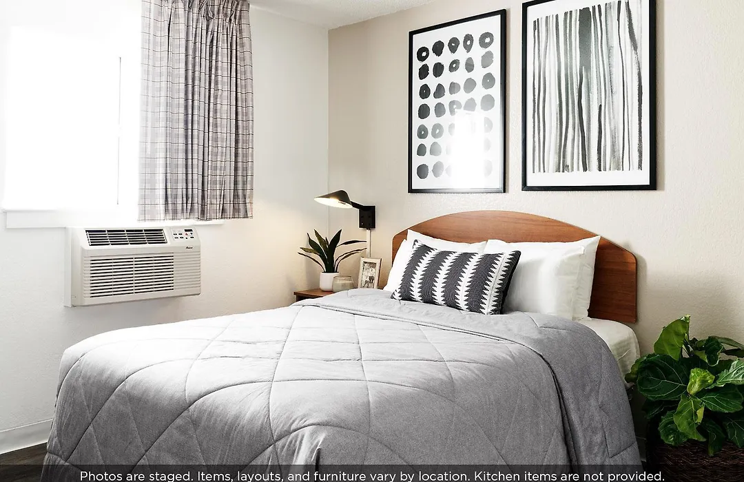 Intown Suites Extended Stay Raleigh Nc- Capital Blvd-1