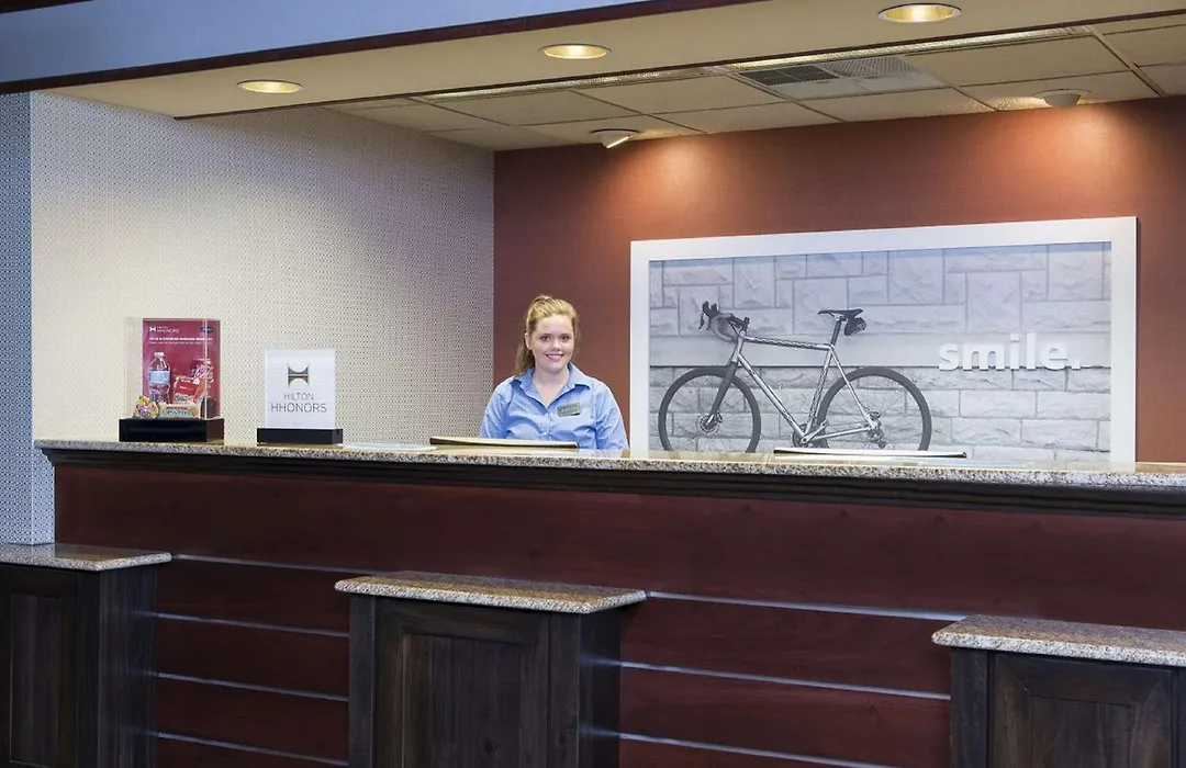 Hampton Inn Mount Pleasant-1