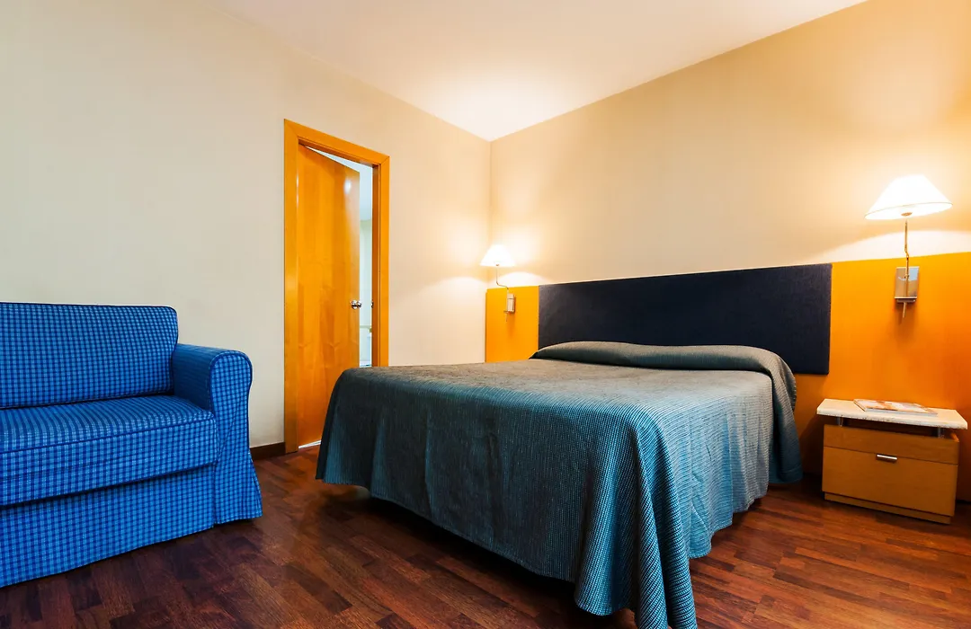 Hotel Villacarlos-1