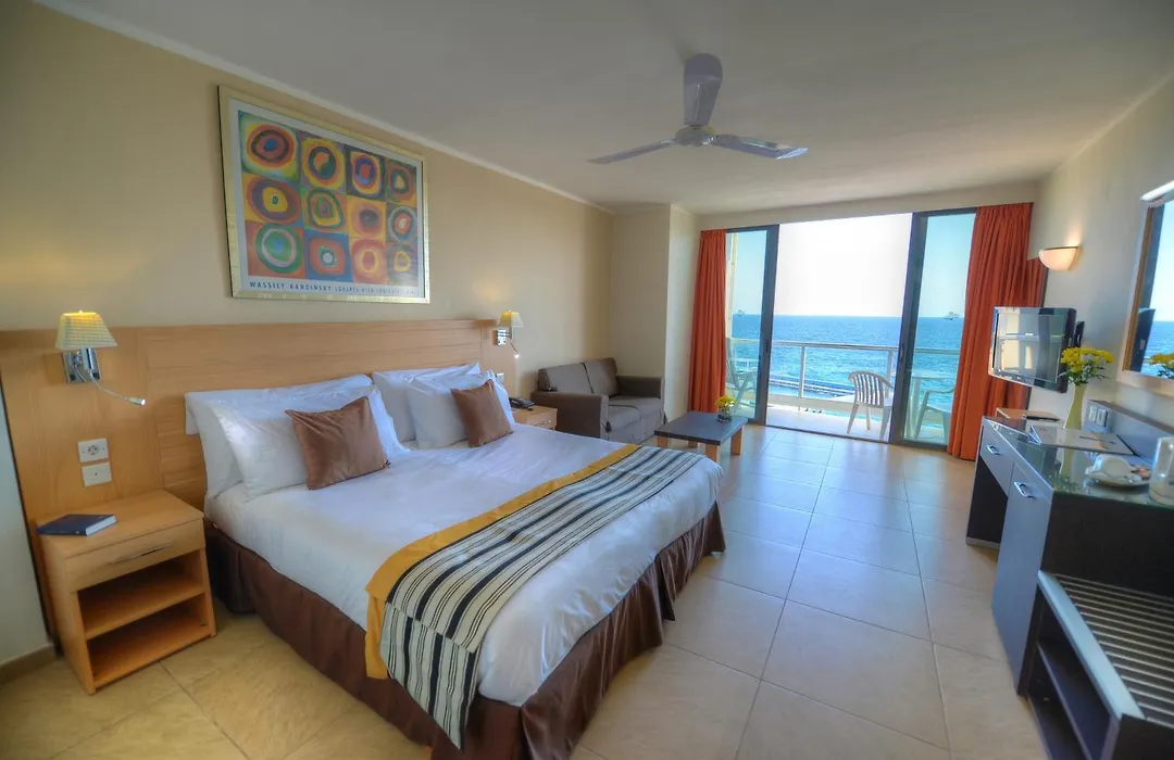 The Preluna Hotel-1