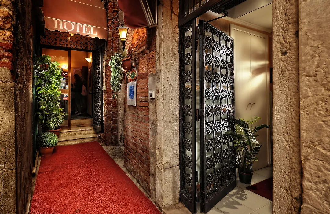 Hotel Tintoretto-1