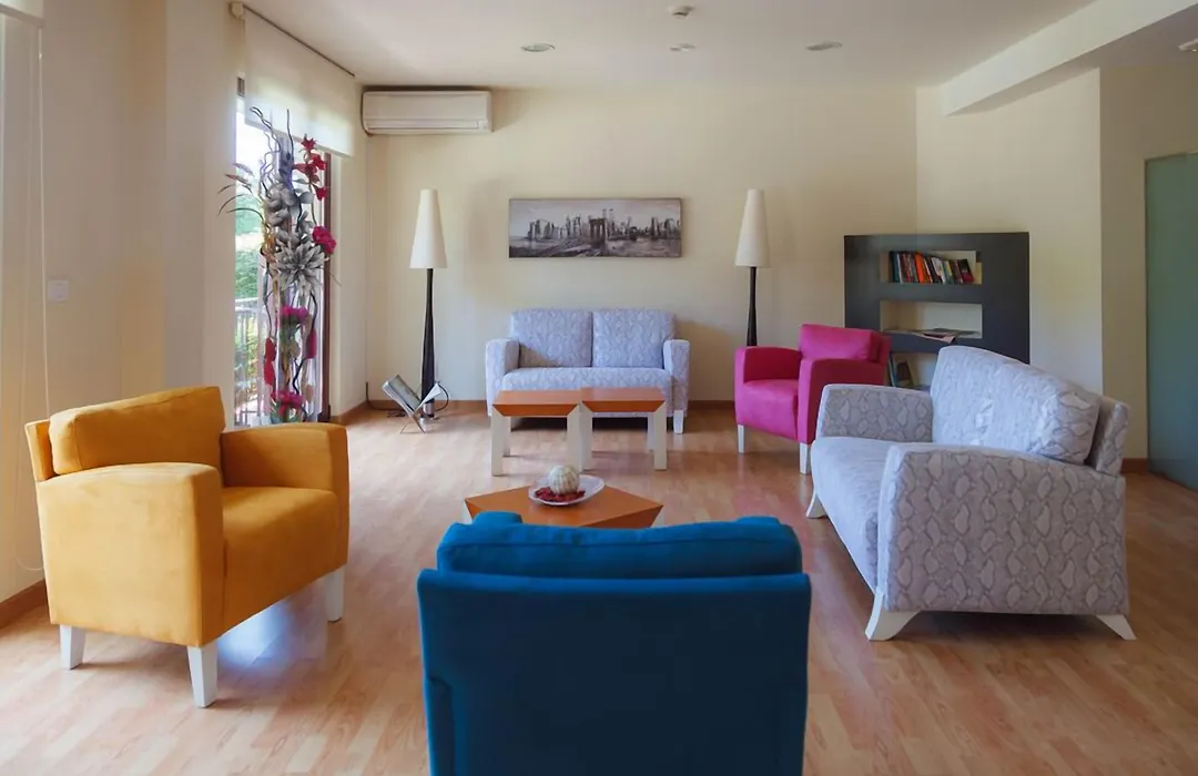 Hotel Lombiña-1