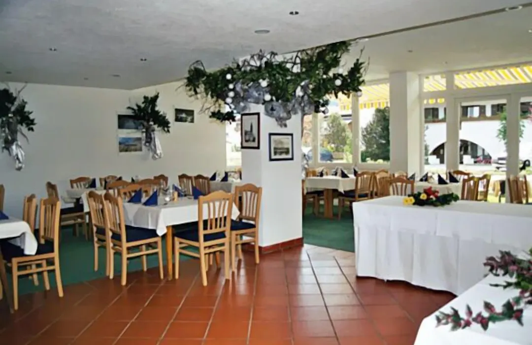 Hotel Edelweiss-1