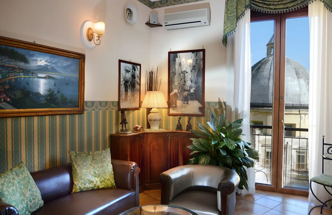 Pinto-Storey Hotel-1