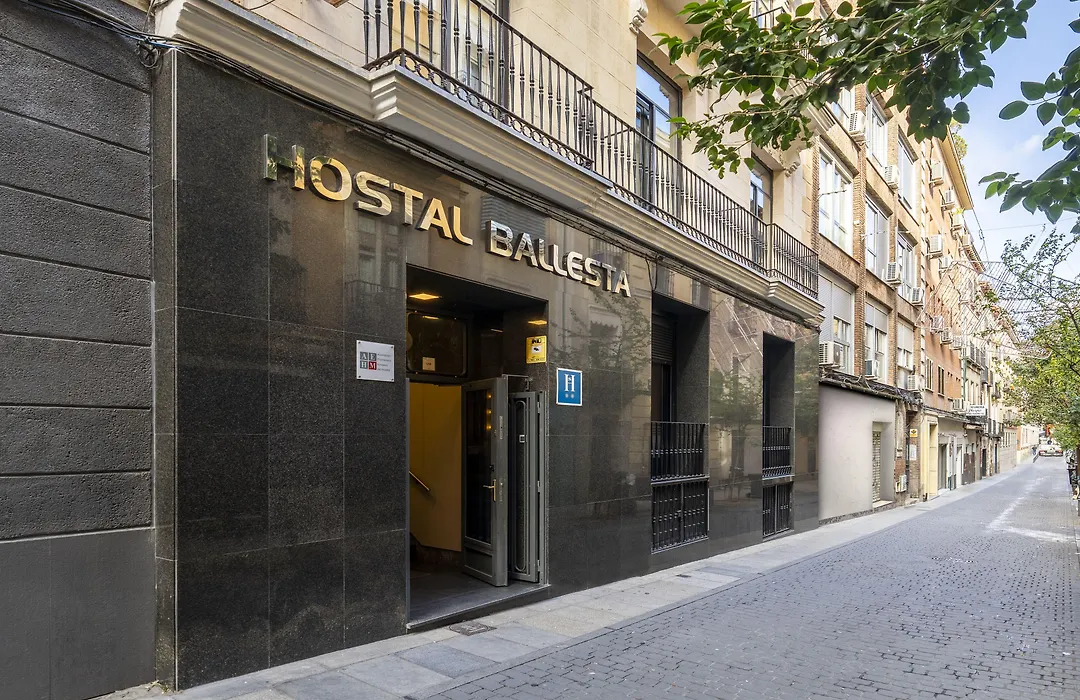 Hostal Ballesta-1
