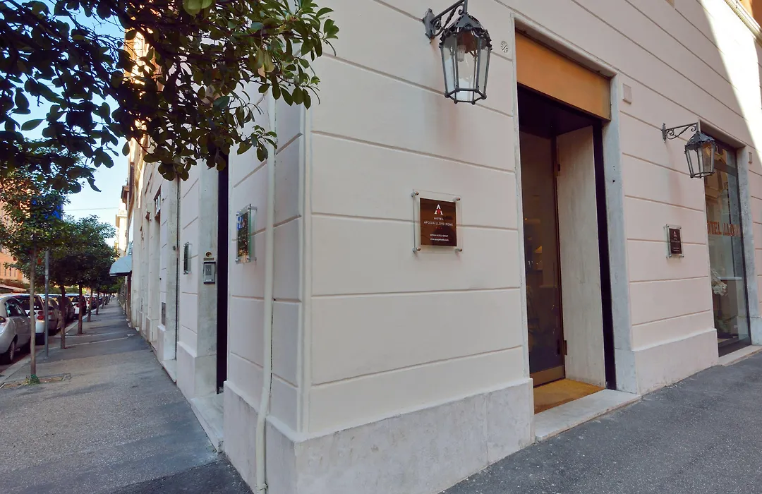 Lh Hotel Lloyd Roma-1