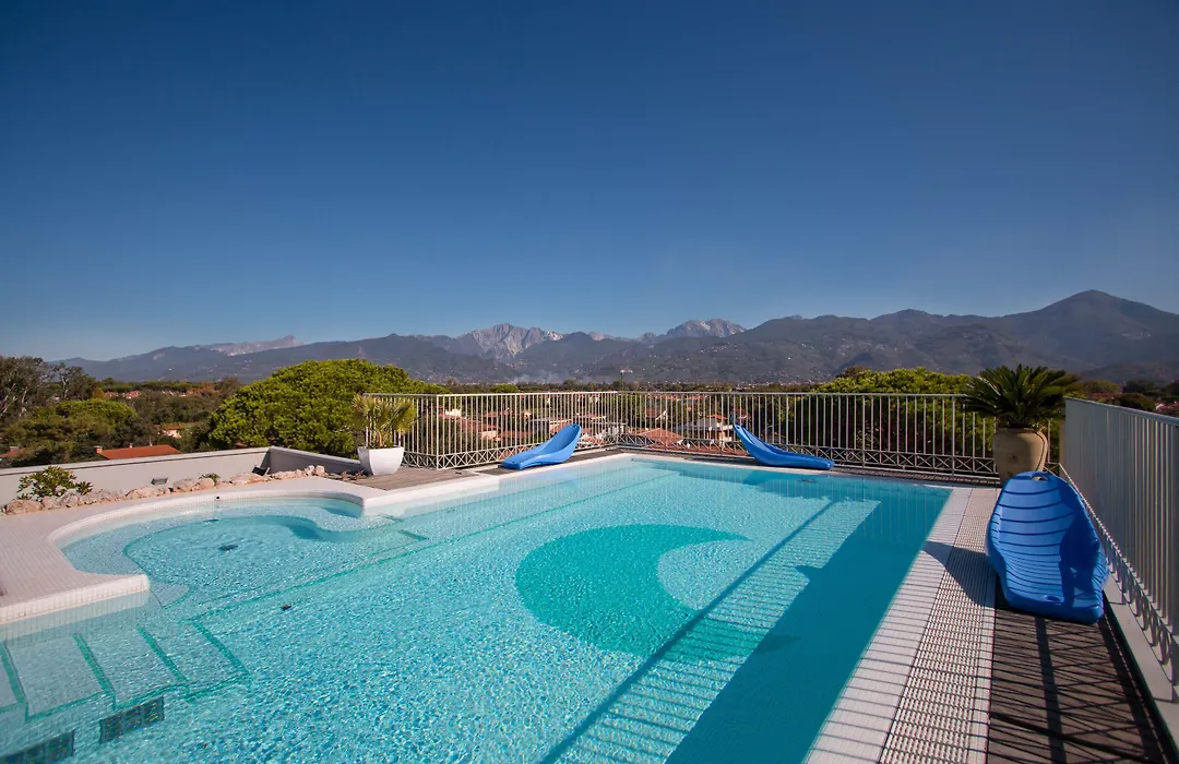 Verdeluna ApartHotel-1