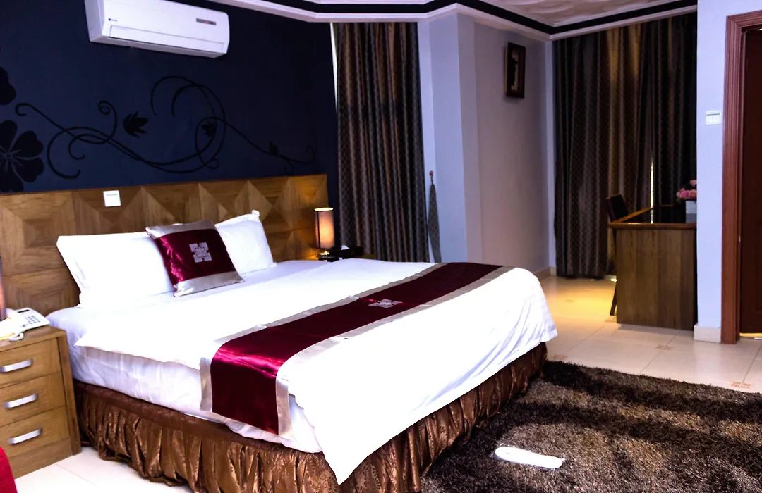 Airport West Hotel-1