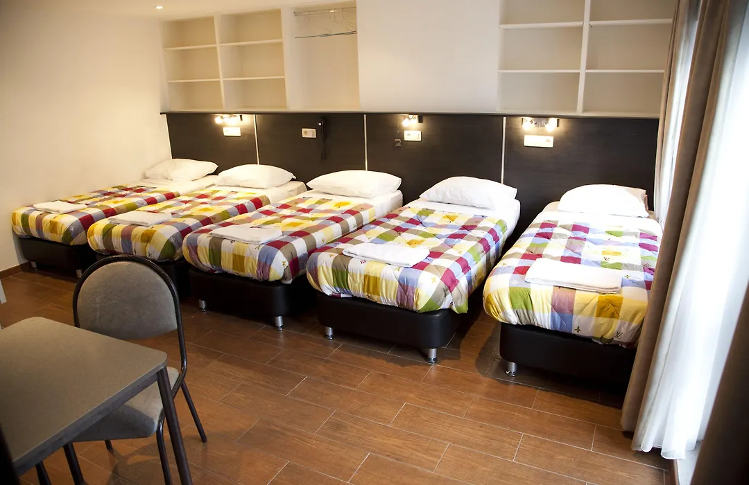 Hotel Barry-1