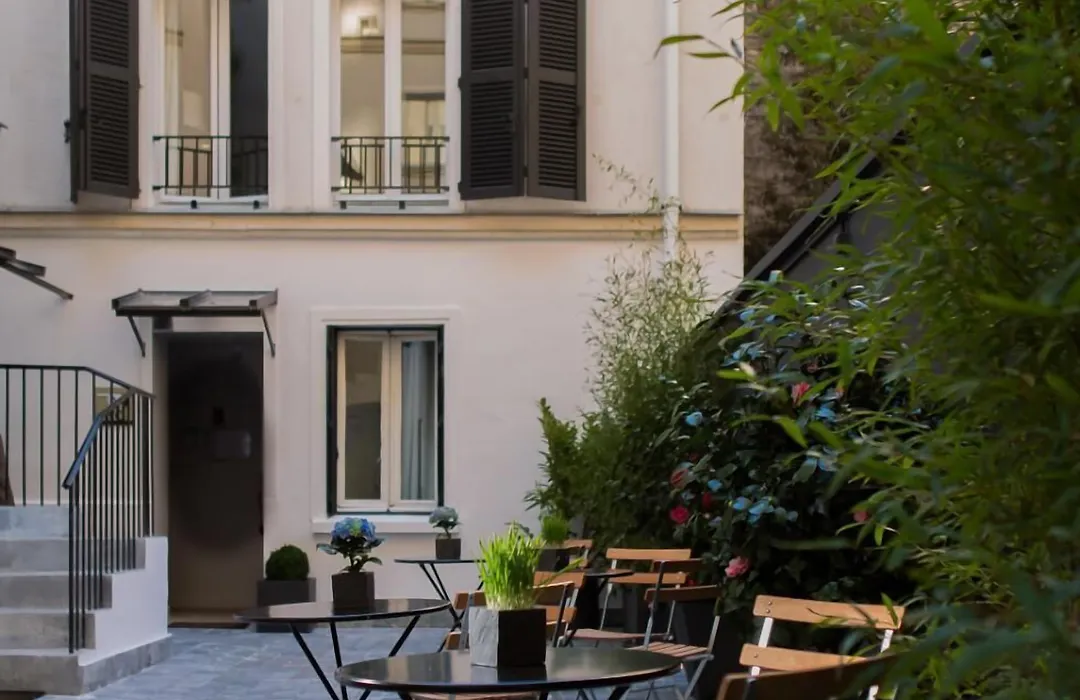 Hotel Mirabeau Eiffel-1