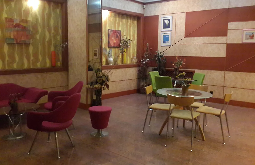 Hotel Monopol-1
