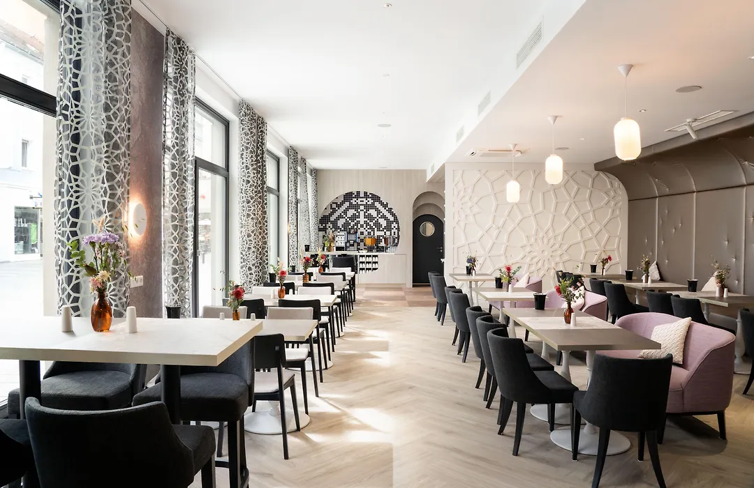 Elaya Hotel Regensburg City Center, Trademark By Wyndham-1