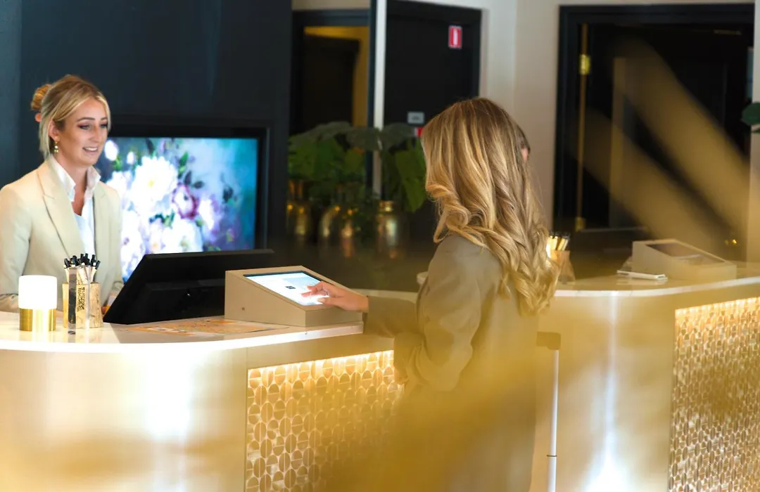 Hotel Alkmaar - Bar & Restaurant - Meeting & Events-1