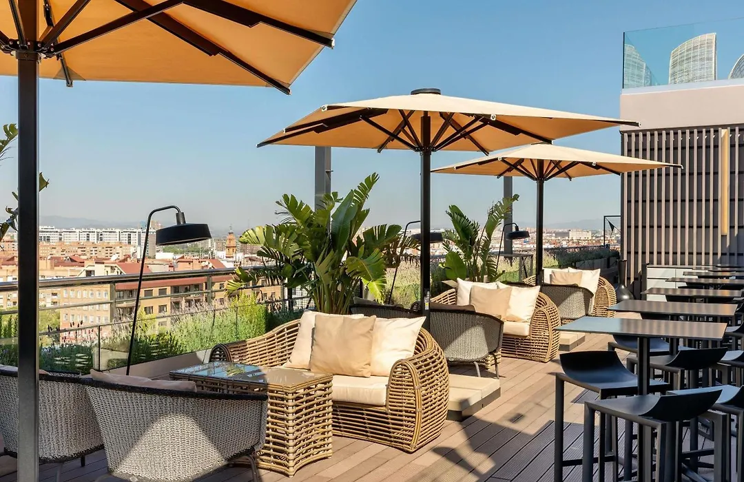 Novotel Valencia Lavant-1