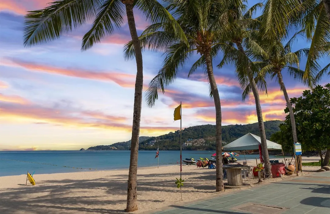 Holiday Inn Express Phuket Patong Beach Central By Ihg-1