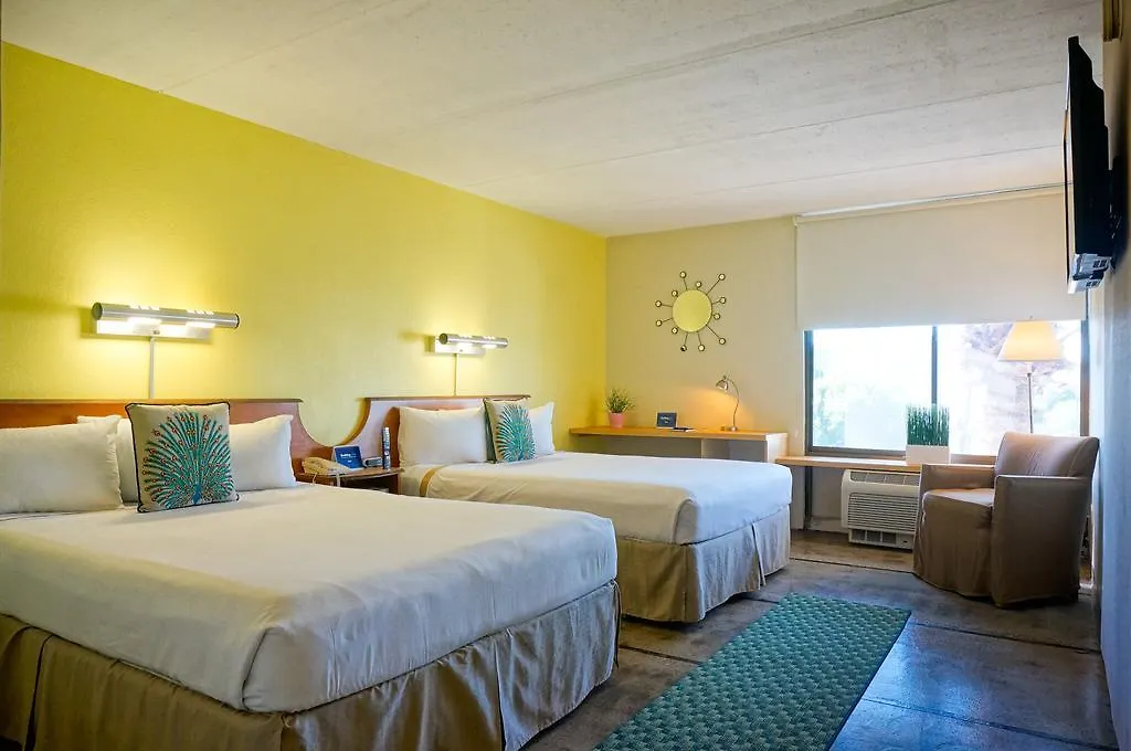Hotel 502-1