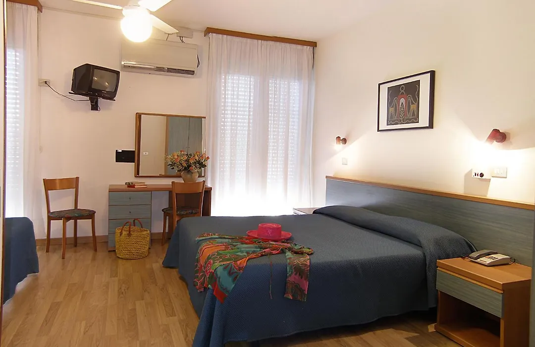 Hotel Bertha Fronte Mare-1