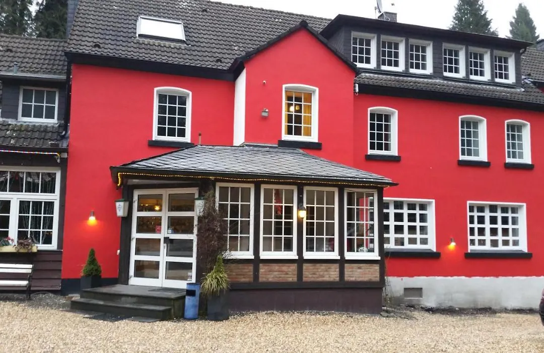 Waldhotel und Restaurant Lemberg-1