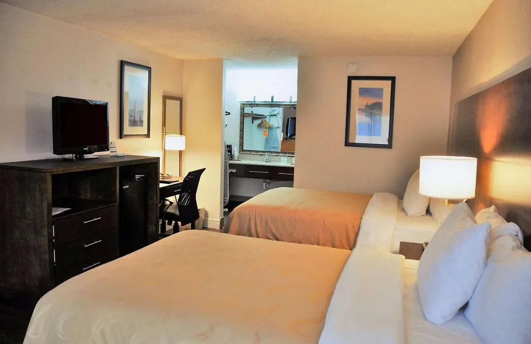 Quality Inn & Suites Eastgate-1