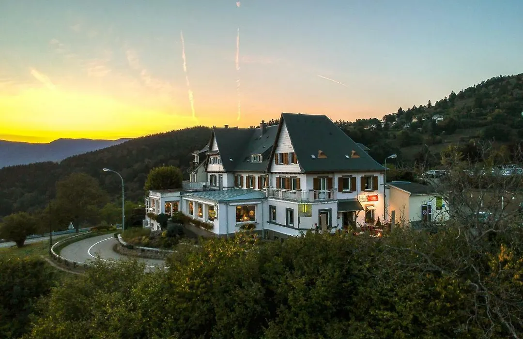 Logis Hotel Restaurant Panorama-1